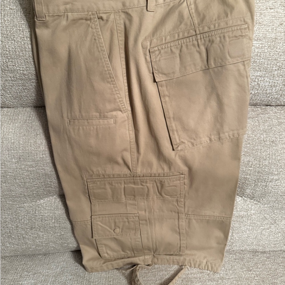 Cargo Beige Shorts - Picture 3 of 7